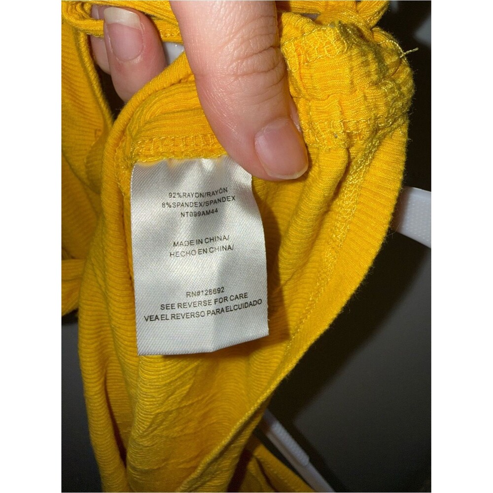 Madden NYC Yellow Ribbed Cinched Side Crop Top XL - Picture 6 of 6